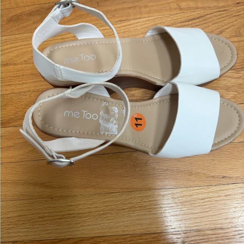 Me Too Sandals - Picture 2 of 5
